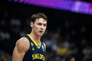 蜘蛛直播官网nba免费观看篮球_黑白雨燕网络直播_更衣室独家爆料