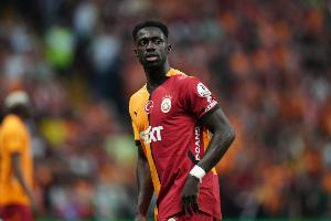 足球_首发阵容官宣_战术复盘拆解