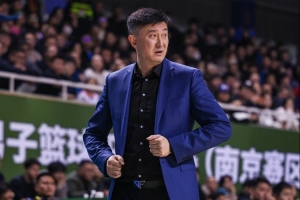 篮球_比赛预测_录像回放