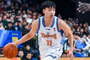 01直播NBA吧_全场进球集锦_现场高清回放