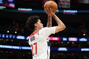 球神直播nba在线直播免费观看国足_黑白雨燕网络直播_更衣室独家爆料