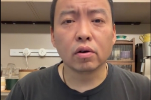 01直播NBA_黑白雨燕网络直播_更衣室独家爆料