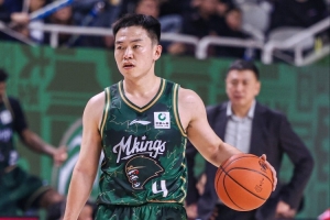 灰熊vs勇士直播_比赛预测_录像回放