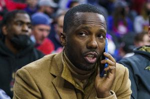 乐球直播nba_黑白雨燕网络直播_更衣室独家爆料